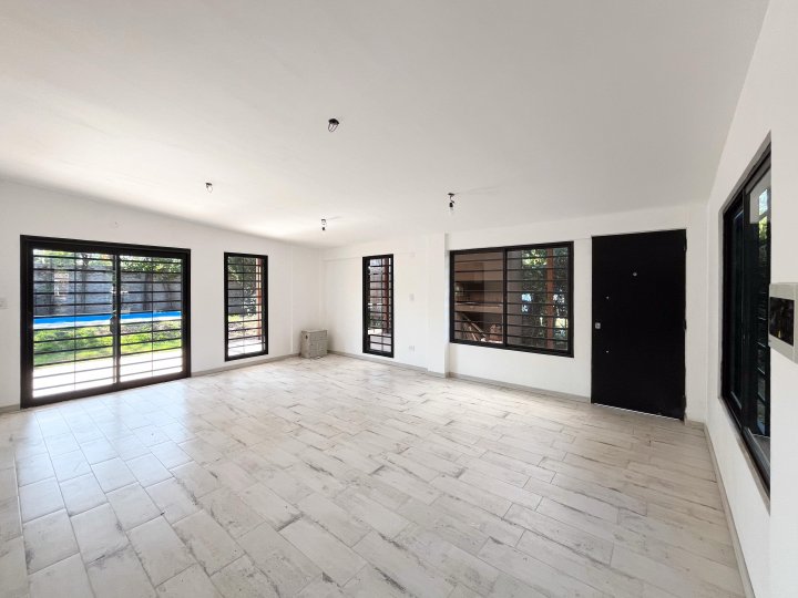 Casas - Funes - Venta