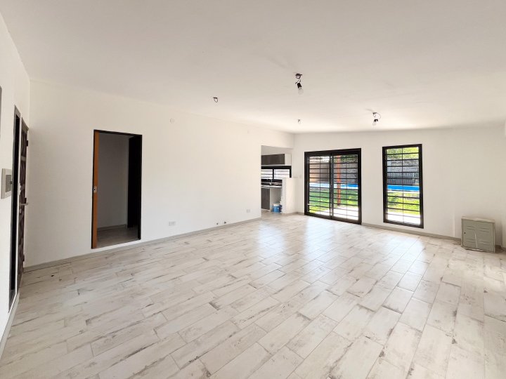 Casas - Funes - Venta