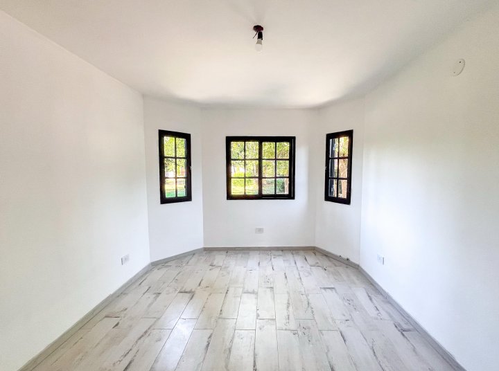 Casas - Funes - Venta