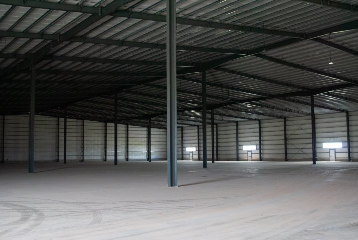 Galpones / Depósitos - Funes - Alquiler