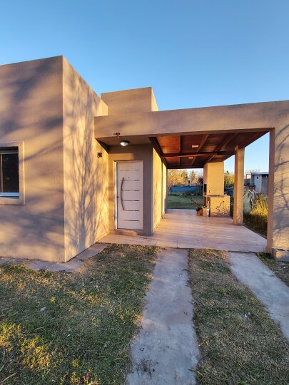 Casas - Roldan -  Alquiler