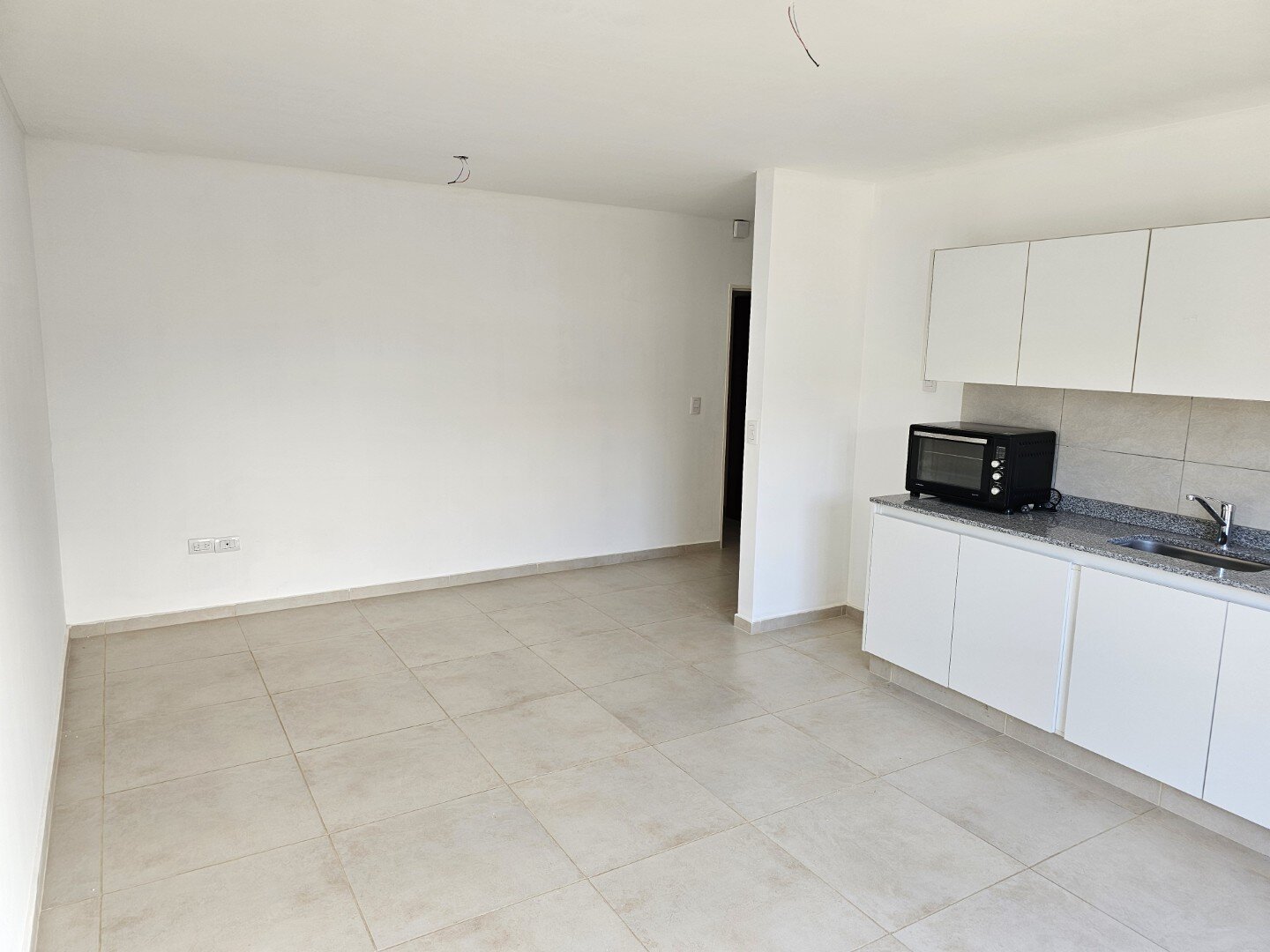 Casa de dos dormitorios + cochera cubierta - A estrenar, financiada en 50 meses !!! — foto 4