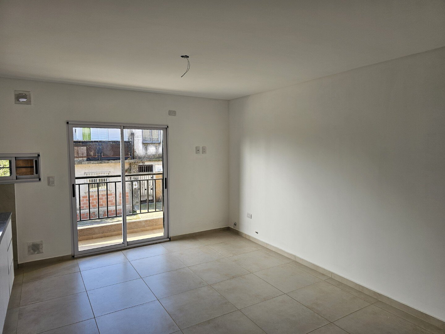 Casa de dos dormitorios + cochera cubierta - A estrenar, financiada en 50 meses !!! — foto 6