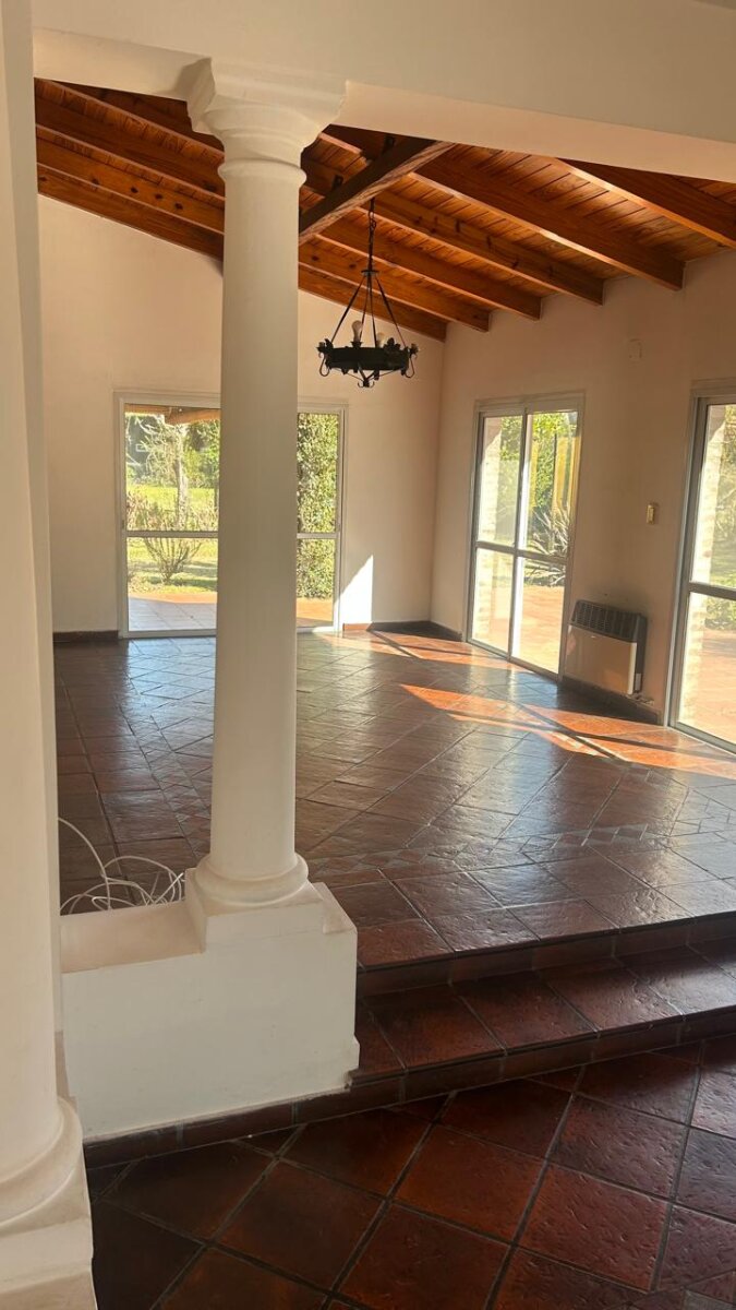 CASA EN VENTA COUNTRY LOS ALAMOS LOTE ESQUINA 1000 m2. 4 Dormitorios. Excelente! — foto 5
