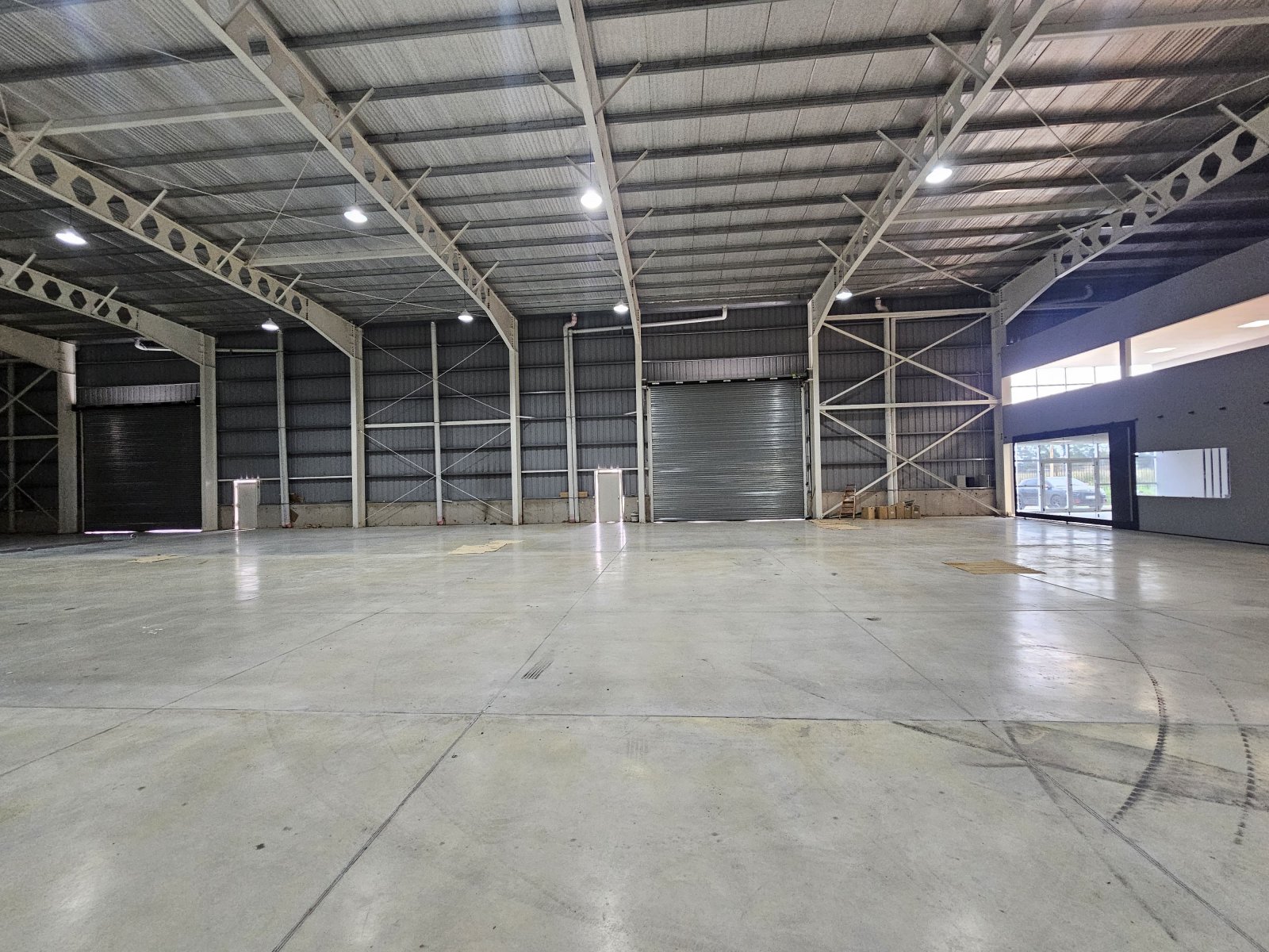 Galpon Industrial de 1700 metros Micropi Alvear