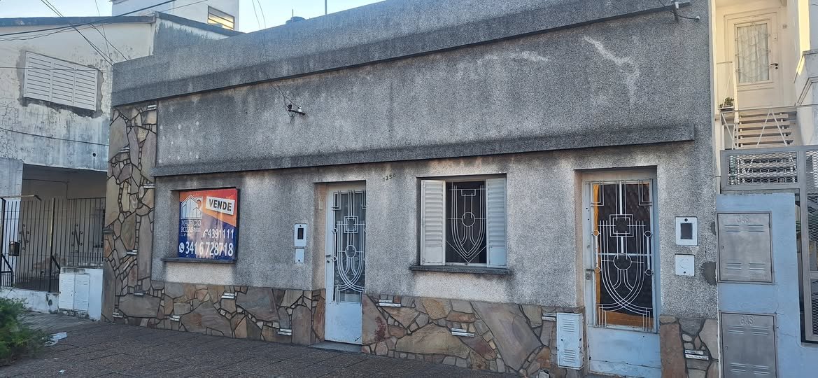 CASA DE 2 DORMITORIO EN VENTA BARRIO INDUSTRIlAL