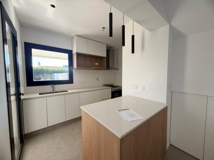 Casas - Funes - Venta
