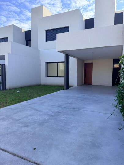 Casas - Funes - Venta