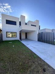 Casas - Funes - Venta