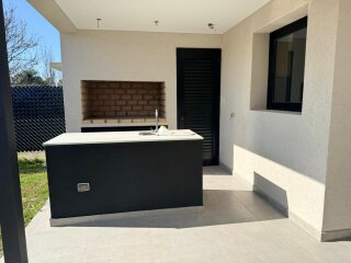 Casas - Funes - Venta