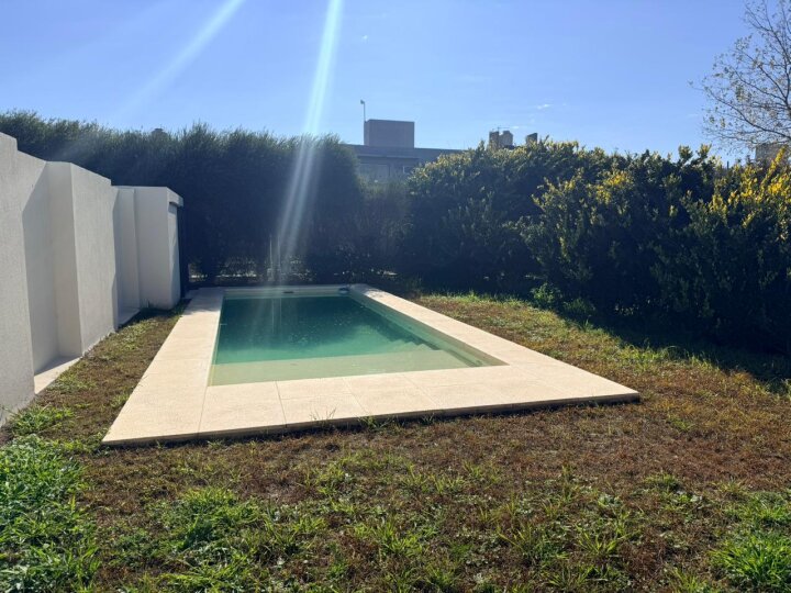 Casas - Funes - Venta