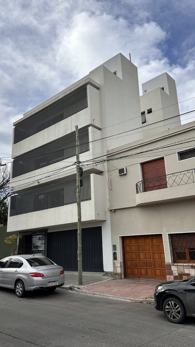 3 de 8