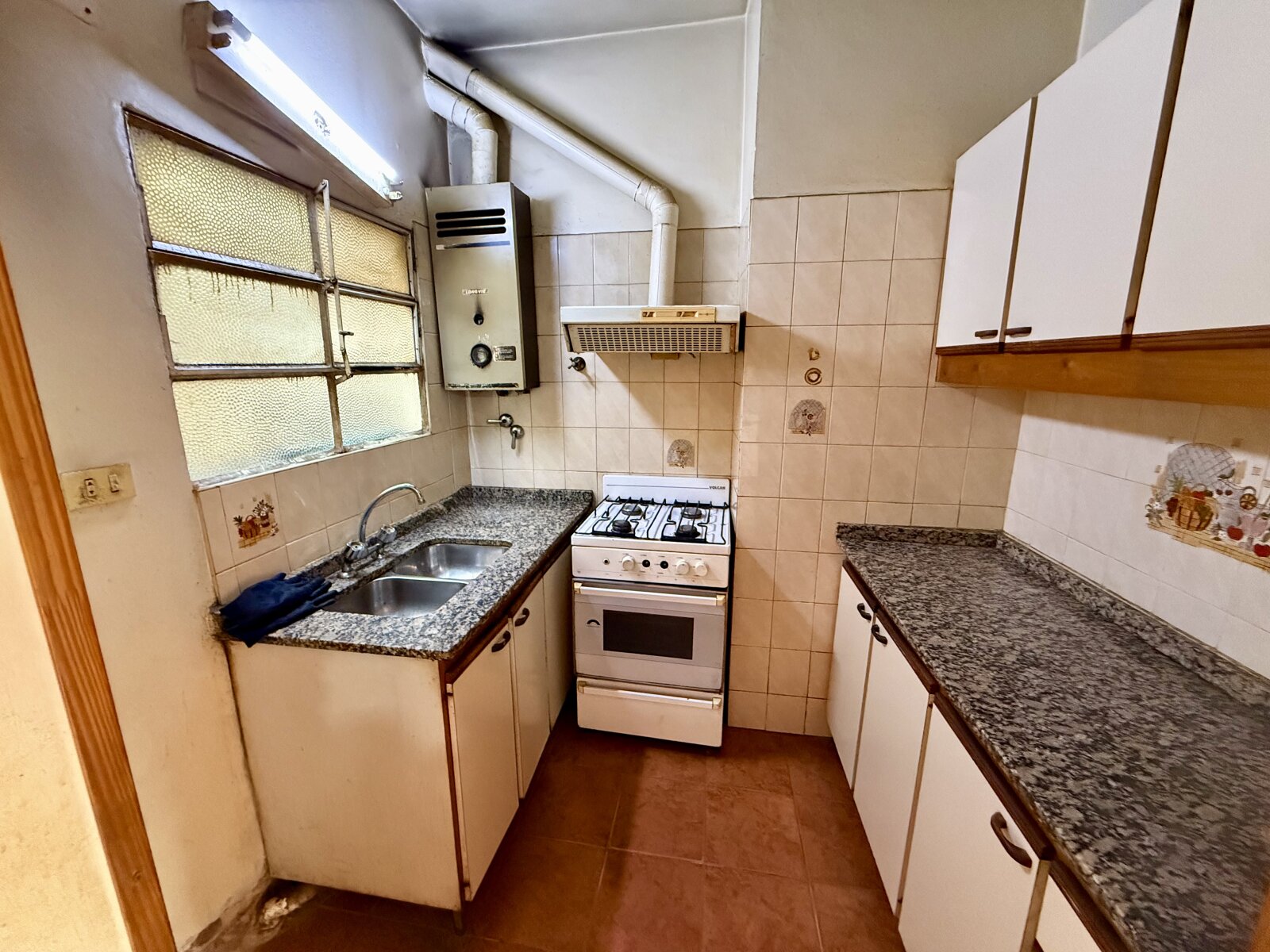 CASA VENTA CON DOS UNIDADES HABITACIONALES - COCHERA - PATIO - TERRAZA - QUINCHO — foto 14