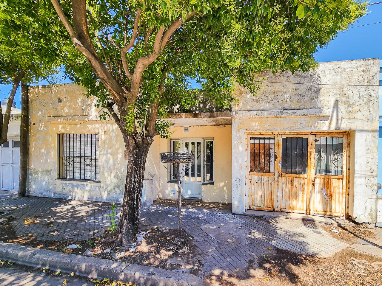 Casa para refaccionar - Dorrego al 2600