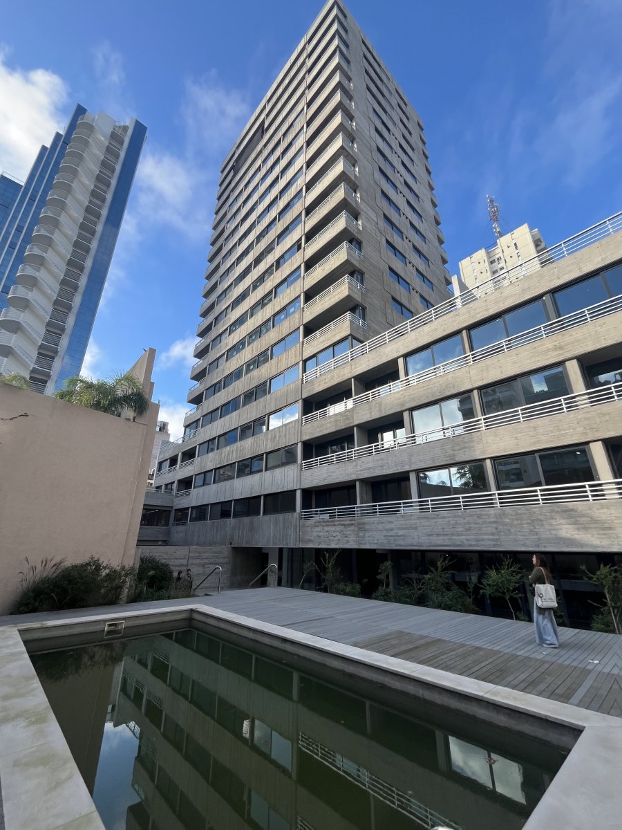 ALQUILER. URQUIZA 1950. DEPTO 1 DORM CON PATIO.COCHERA.
