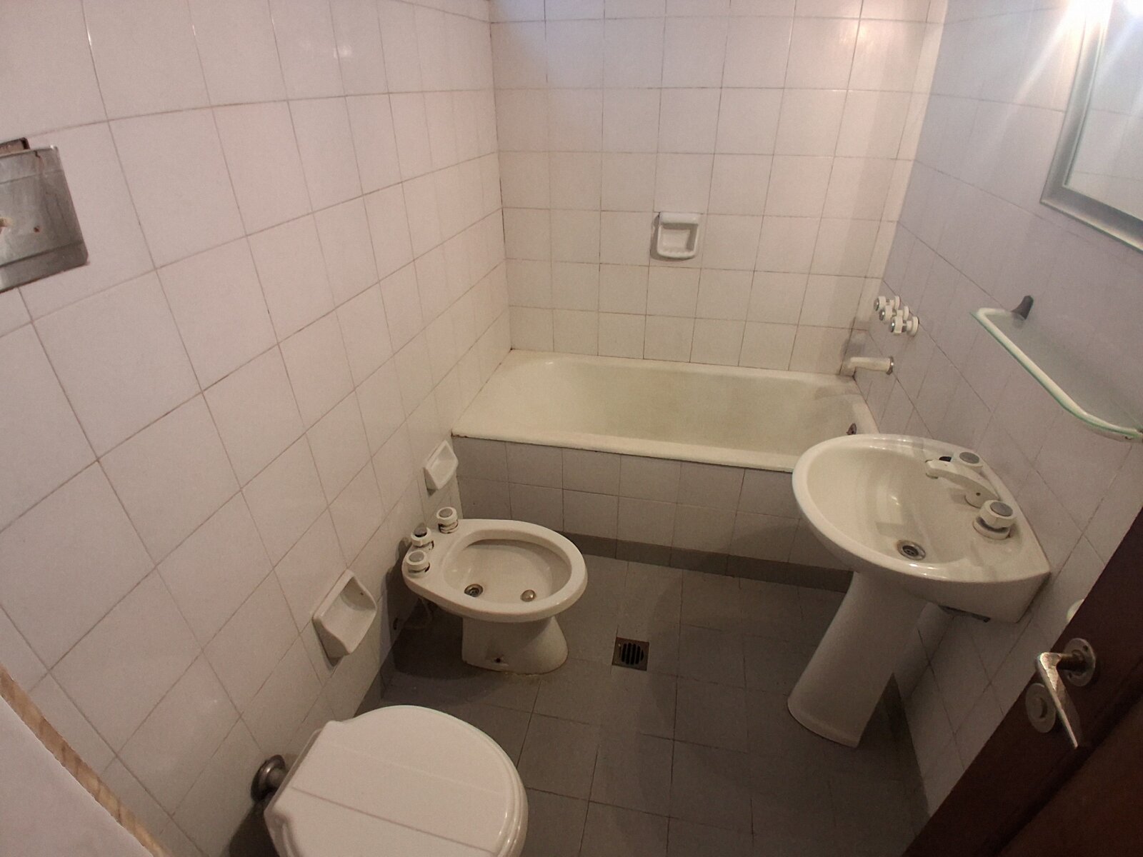 Venta - Casa de pasillo. 2 habitaciones, 2 baños. patio y terraza — foto 6