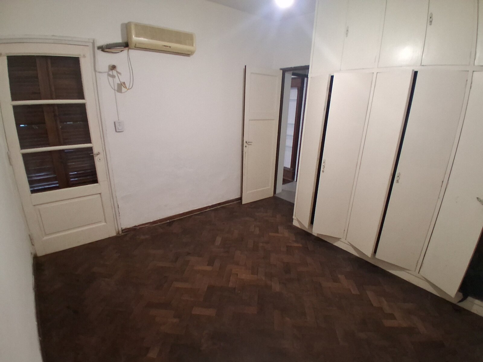 Venta - Casa de pasillo. 2 habitaciones, 2 baños. patio y terraza — foto 4