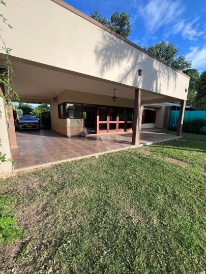 Casas - Roldan -  Alquiler