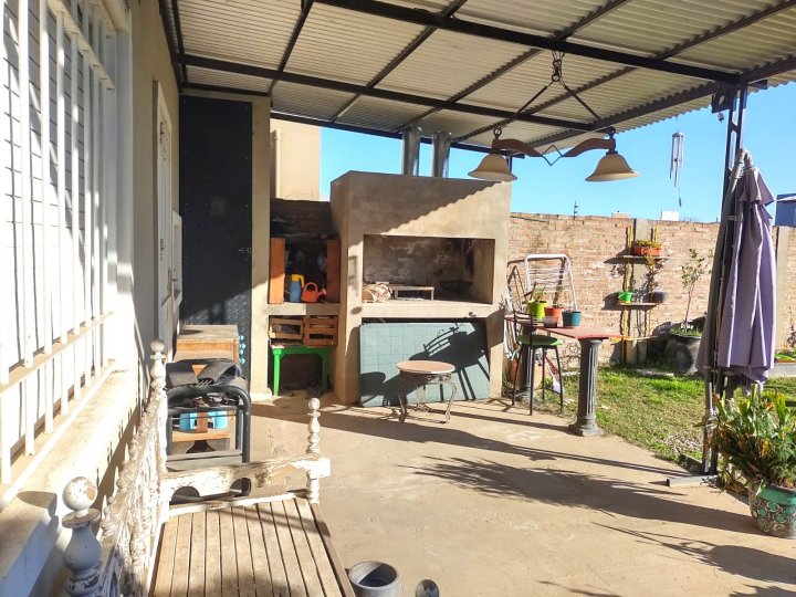 Casas - Funes -  Alquiler