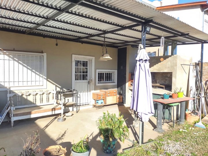Casas - Funes -  Alquiler