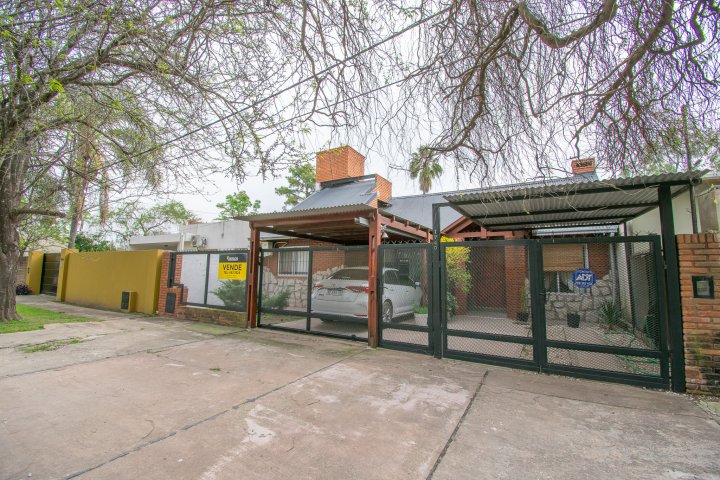 Casas - Funes - Venta