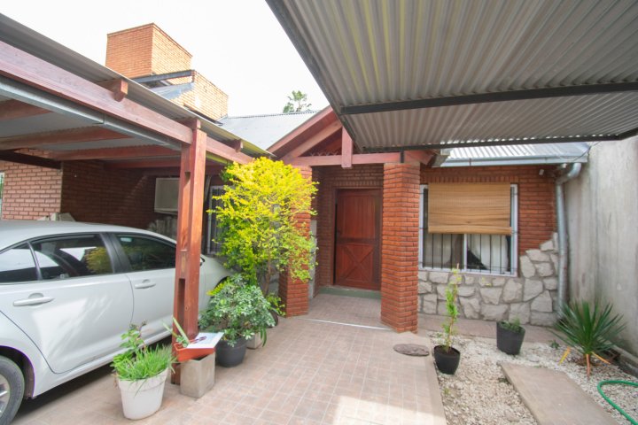 Casas - Funes - Venta