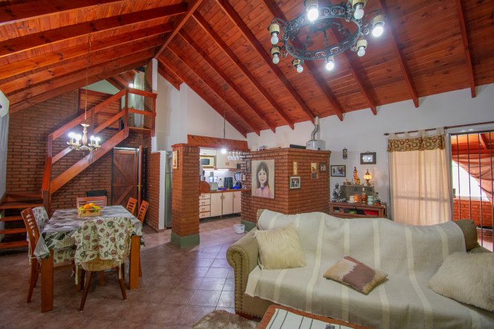 Casas - Funes - Venta