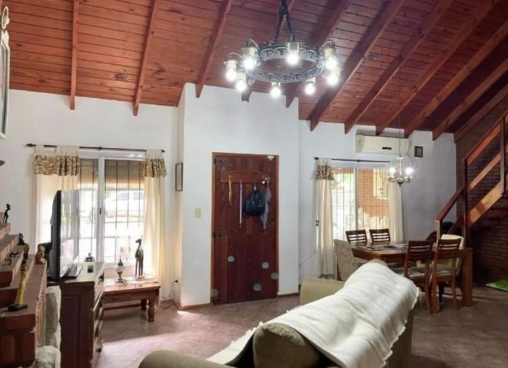 Casas - Funes - Venta