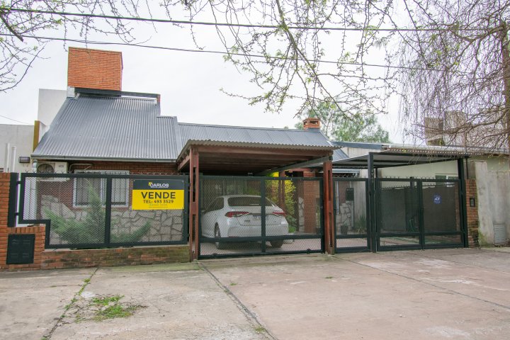 Casas - Funes - Venta