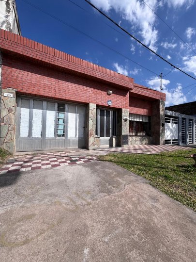 Casas - San Lorenzo - Venta