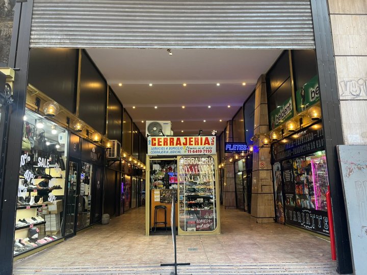 LOCAL EN ALQUILER AV. DE MAYO 1269