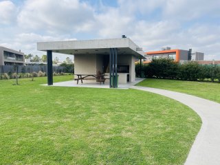 Casas - Funes - Venta