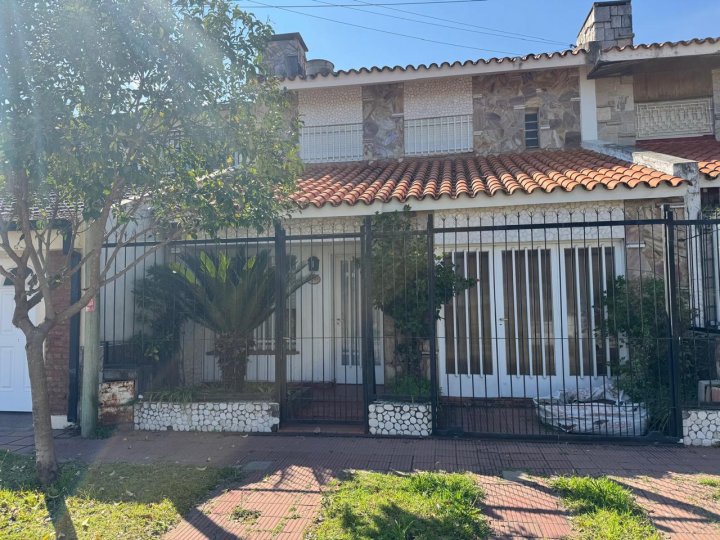 Casas - Luduea ,est. - Venta