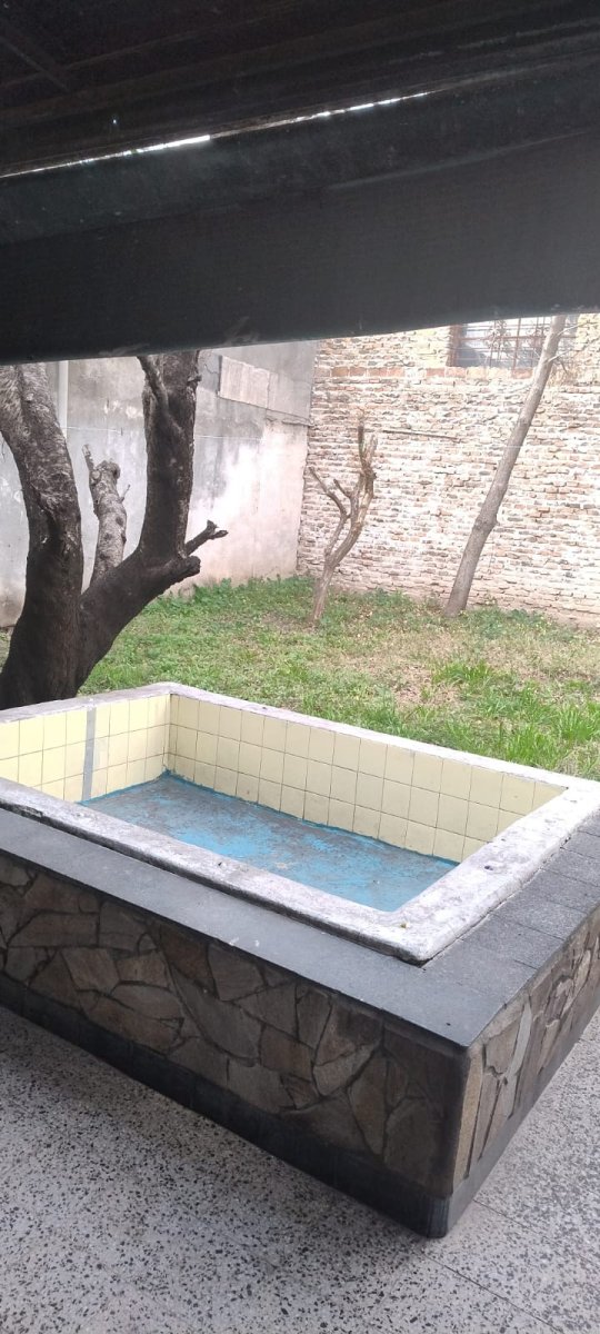CASA AL FRENTE CON AMBIENTES AMPLIOS Y GRAN PATIO, ALQUILADA.HUMBERTO PRIMO AL 1800 — foto 12