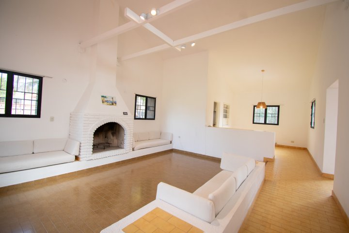Casas - Funes - Venta