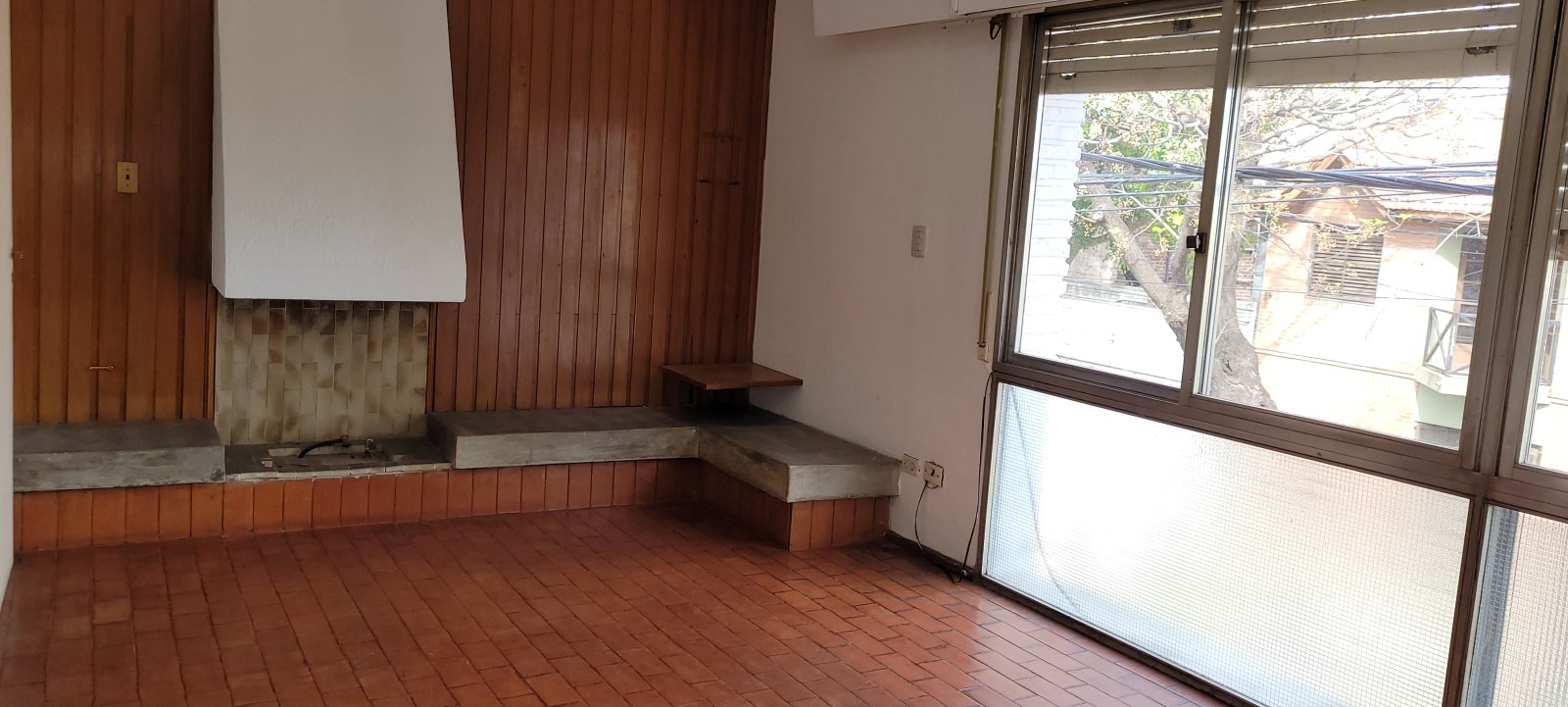 CASA AL FRENTE EN ARROYITO, AMBIENTES AMPLIOS,PATIO,TERRAZA . FERREYRA 1180. — foto 14