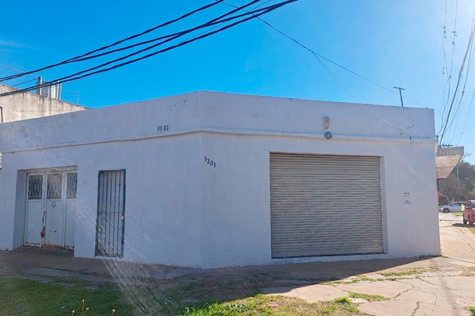 Frente sobre Vera Mujica - 1 de 10