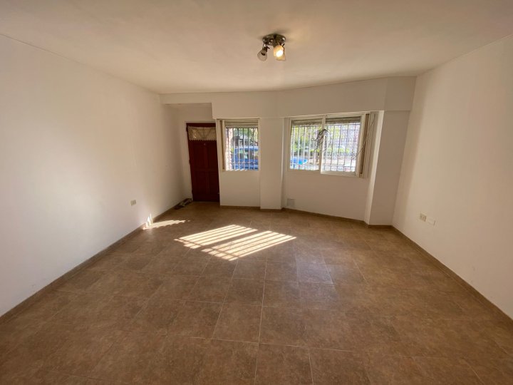 Departamentos de pasillo - Rosario - Alquiler