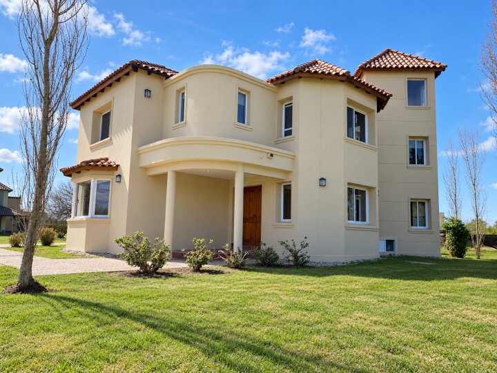 Casas - Pi�ero - Venta