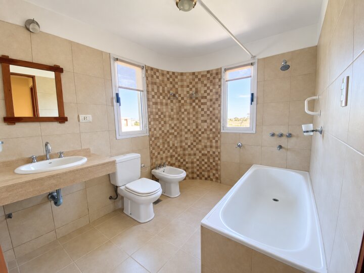 Casas - Pi�ero - Venta