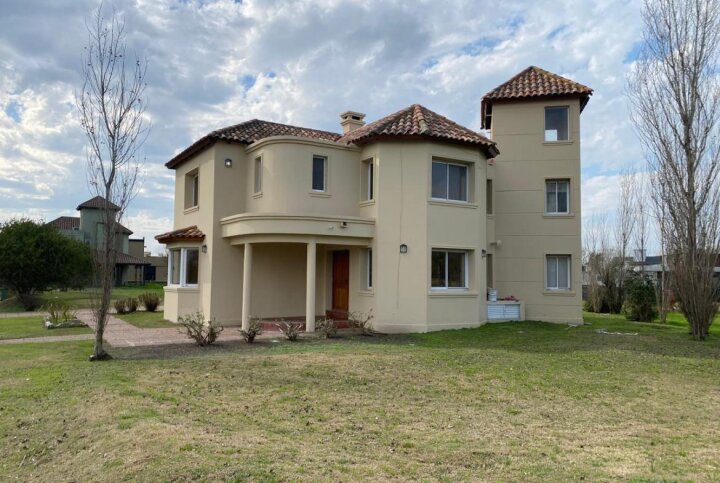 Casas - Pi�ero - Venta