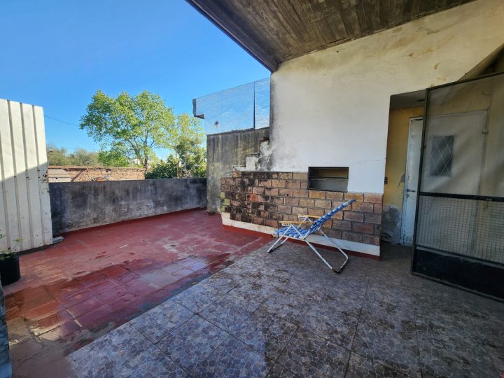 Departamentos de pasillo - Rosario - Venta