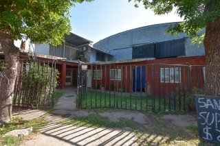 Galpones / Depósitos - Roldan - Venta