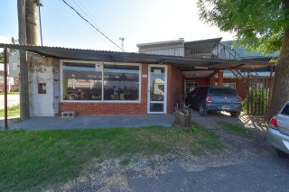 Galpones / Depósitos - Roldan - Venta