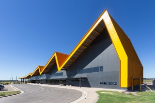 Galpones / Depósitos - Funes - Venta