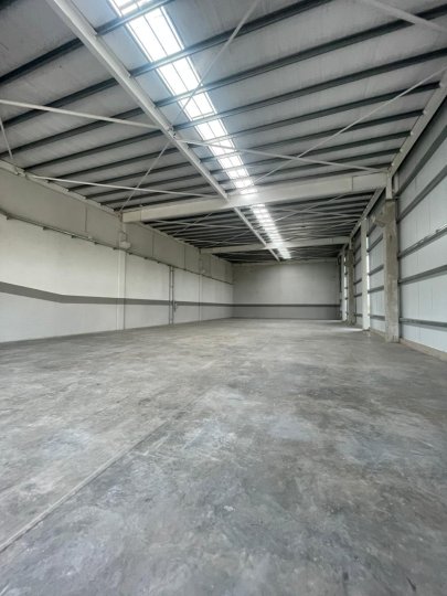 Galpones / Depósitos - Funes - Venta