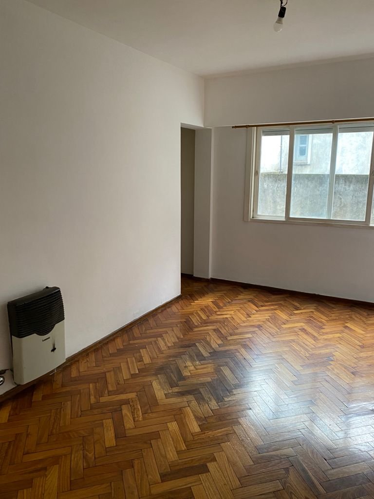 VENTA DEPARTAMENTO 2 DORMITORIOS LA PAZ 1879 ESCALERA 1ER PISO . RETASADO! — foto 8