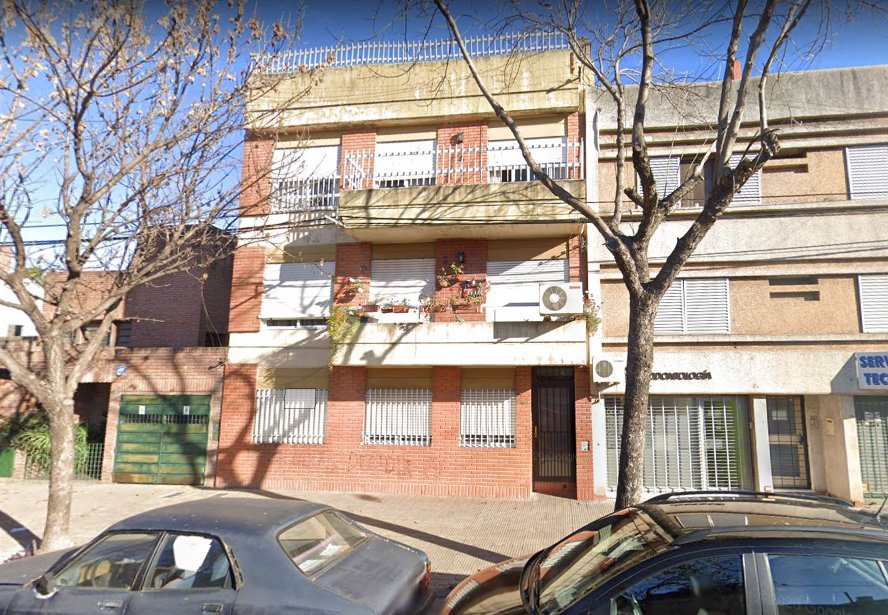 VENTA DEPARTAMENTO 2 DORMITORIOS LA PAZ 1879 ESCALERA 1ER PISO . RETASADO!