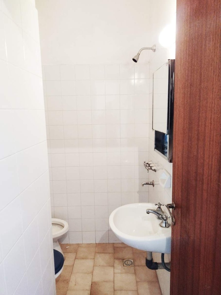 BAÑO DE SERVICIO - 23 de 24