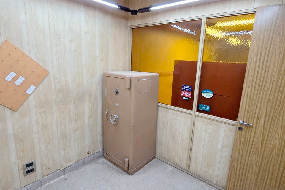 Oficina de planta baja - 9 de 23